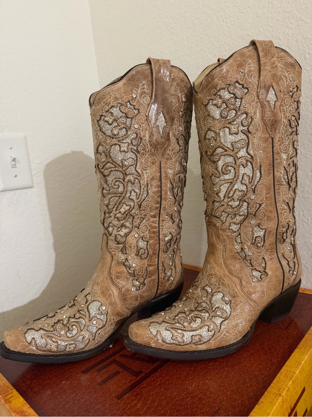 Women’s Corral Boots A3670 Like New!